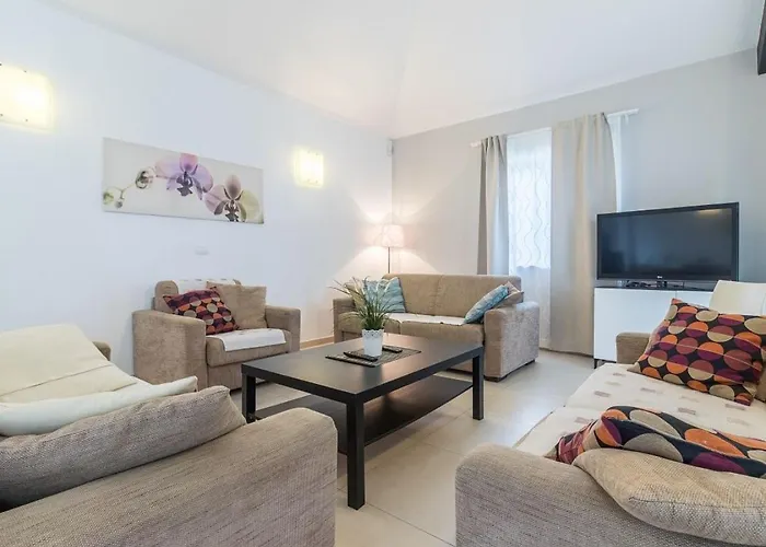 Villa Martha In Central Istria With Private Pool - Wellness & Table Tennis For 12 Persons