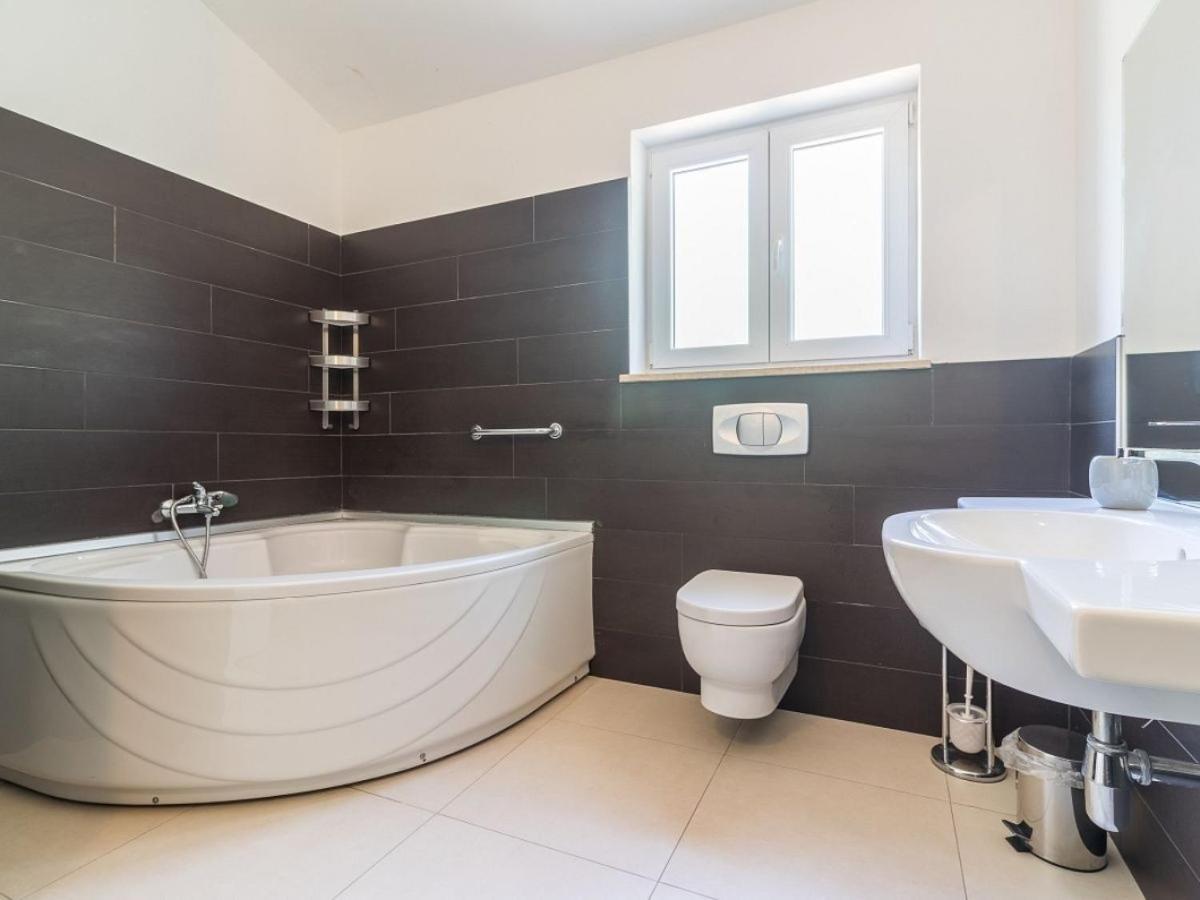 Villa Martha In Istria With Private Pool - Wellness & Table Tennis For 12 Persons