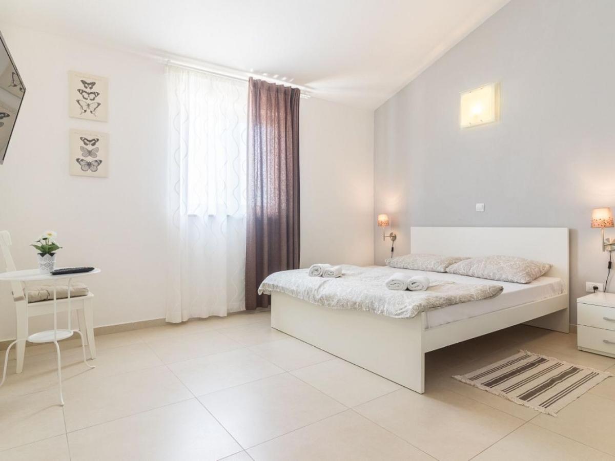 Martha In Istria With Private Pool - Wellness & Table Tennis For 12 Persons Žminj