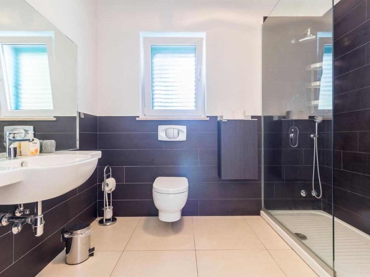 Martha In Istria With Private Pool - Wellness & Table Tennis For 12 Persons Villa