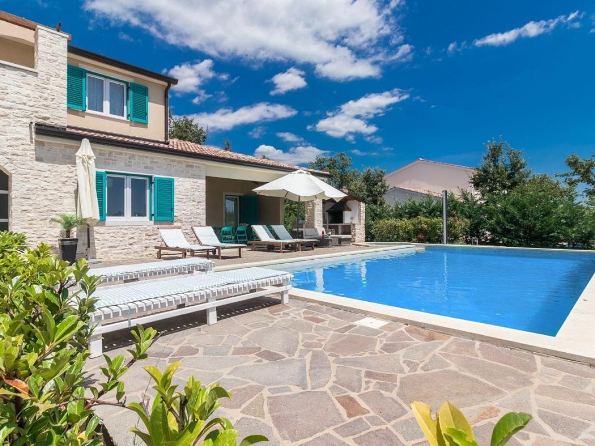 Martha In Istria With Private Pool - Wellness & Table Tennis For 12 Persons Villa *